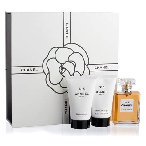 geschenk set chanel|Chanel gift sets.